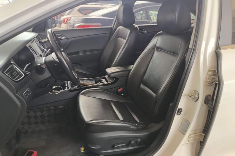 Used Hyundai Mistra 2014 1.8L Automatic Deluxe DLX Model Left Front Seat
