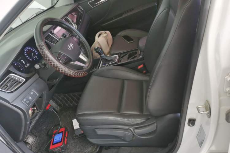Used Hyundai Mistra 2014 1.8L Automatic Smart GLS Left Front Seat