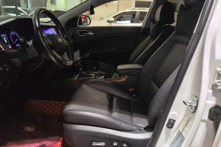 Used Hyundai Mistra 2014 1.8L Automatic Deluxe DLX Model Left Front Seat