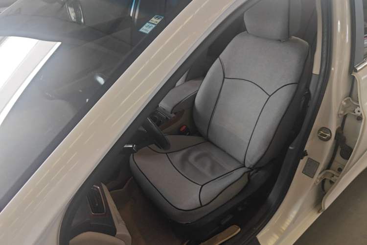 Used Hyundai Mistra 2014 1.8L Automatic Deluxe DLX Model Left Front Seat