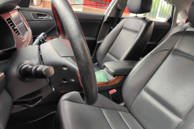 Used Hyundai Mistra 2014 1.8L Automatic Deluxe DLX Model Left Front Seat