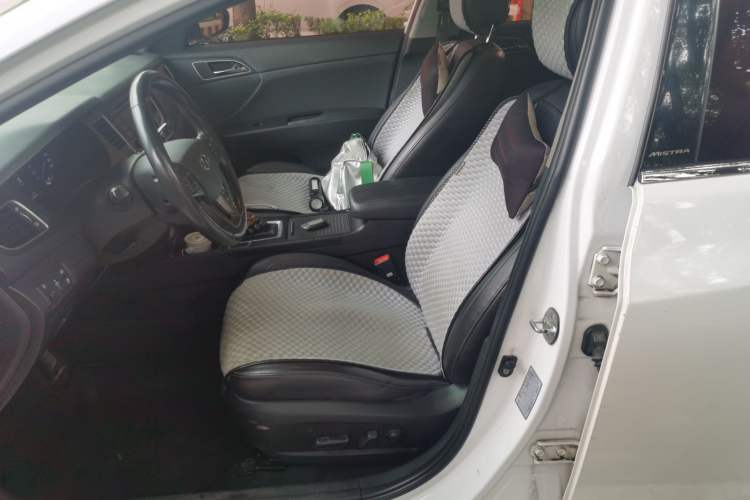 Used Hyundai Mistra 2014 1.8L Automatic Deluxe DLX Model Left Front Seat