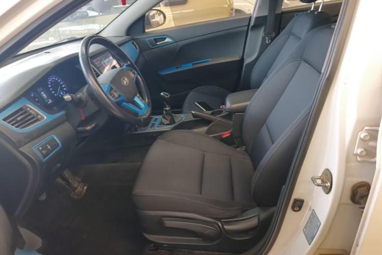 Used Hyundai Mistra 2014 1.8L Manual Comfort GL Model Left Front Seat