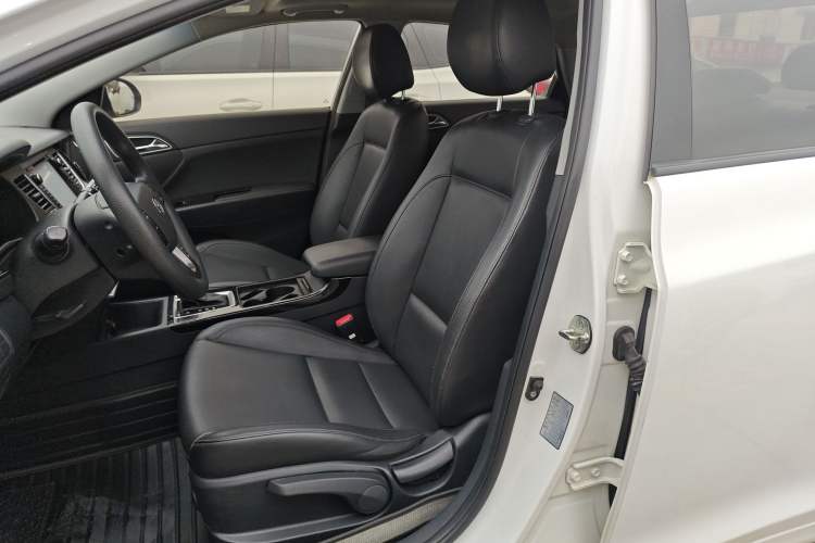 Used Hyundai Mistra 2014 1.8L Automatic Smart GLS Left Front Seat