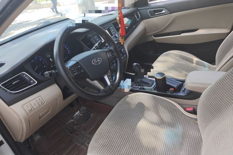 Used Hyundai Mistra 2014 1.8L Automatic Deluxe DLX Model Left Front Seat