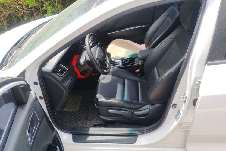 Used Hyundai Mistra 2014 1.8L Automatic Smart GLS Left Front Seat