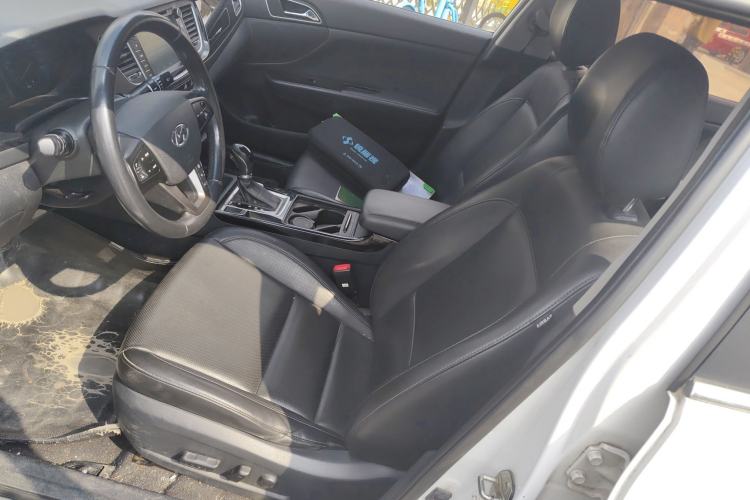 Used Hyundai Mistra 2014 1.8L Automatic Deluxe DLX Model Left Front Seat