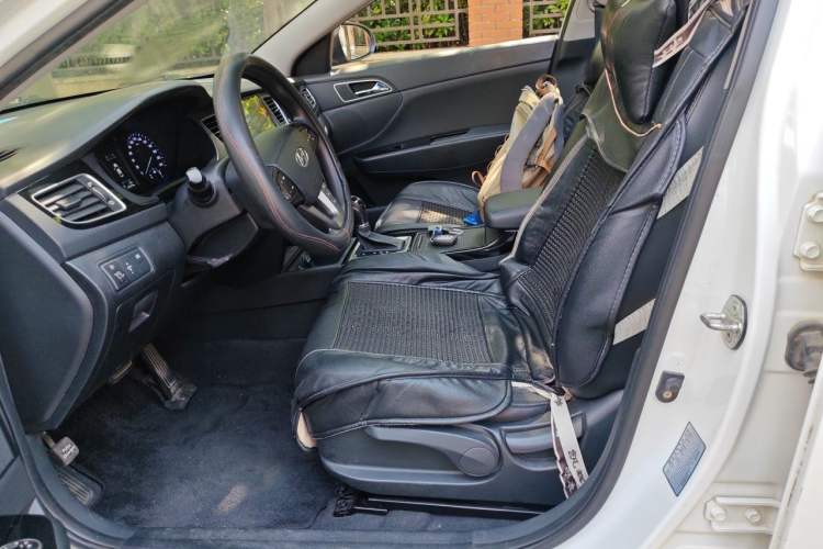 Used Hyundai Mistra 2014 1.8L Automatic Smart GLS Left Front Seat
