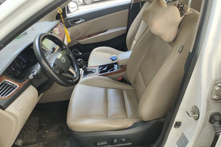 Used Hyundai Mistra 2014 1.8L Automatic Deluxe DLX Model Left Front Seat