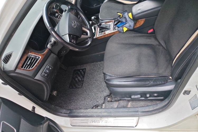 Used Hyundai Mistra 2014 1.8L Automatic Deluxe DLX Model Left Front Seat