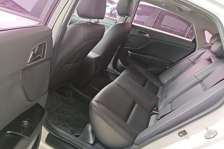 Used Hyundai Mistra 2014 1.8L Automatic Deluxe DLX Model Left Rear Seat