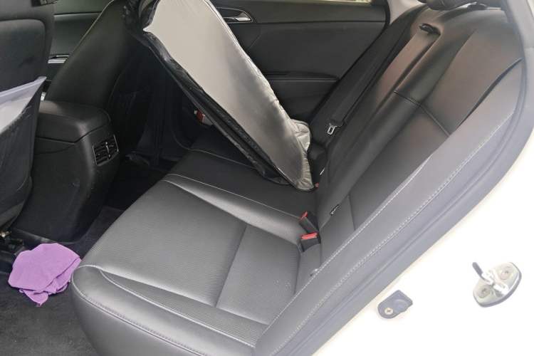 Used Hyundai Mistra 2014 1.8L Automatic Smart GLS Left Rear Seat