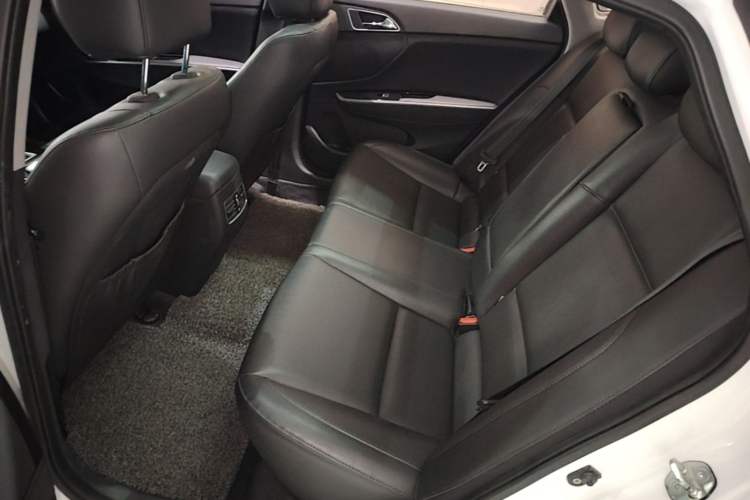 Used Hyundai Mistra 2014 1.8L Automatic Smart GLS Left Rear Seat