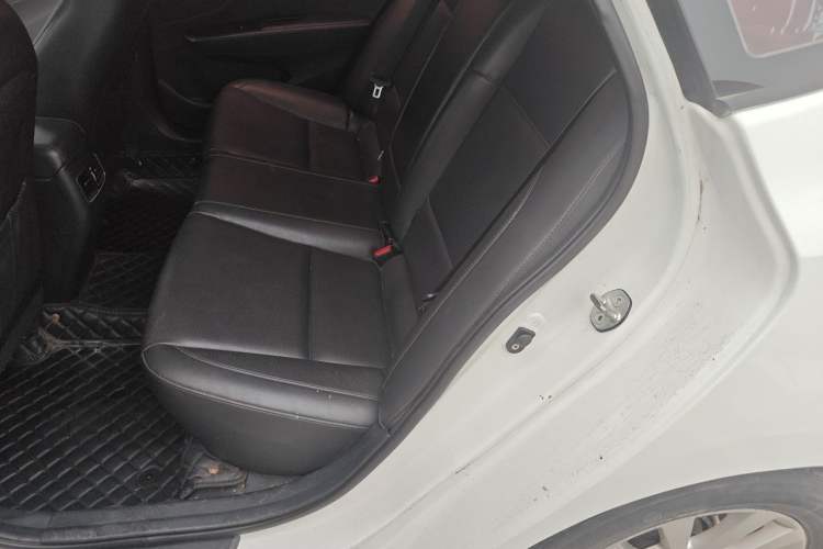 Used Hyundai Mistra 2014 1.8L Automatic Smart GLS Left Rear Seat