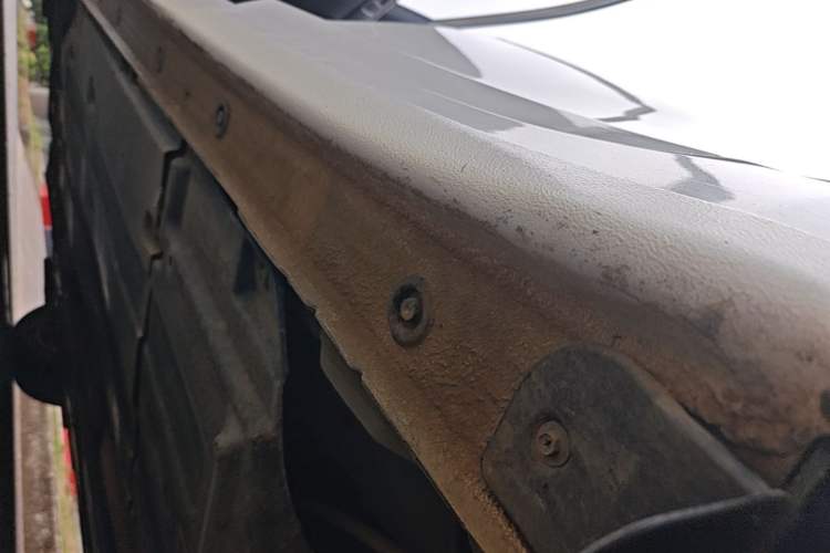 Used Hyundai Mistra 2014 1.8L Automatic Smart GLS Left Side Sill
