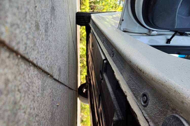 Used Hyundai Mistra 2014 1.8L Automatic Smart GLS Left Side Sill