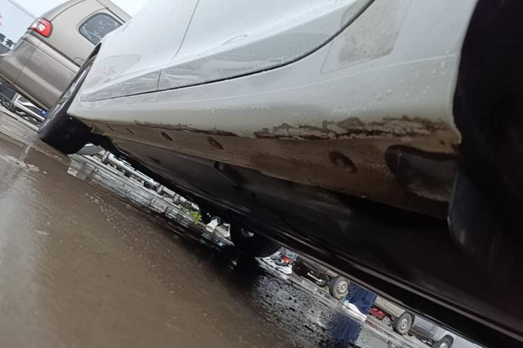 Used Hyundai Mistra 2014 1.8L Automatic Smart GLS Left Side Sill