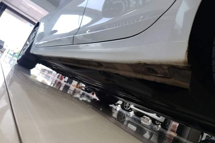 Used Hyundai Mistra 2014 1.8L Automatic Smart GLS Left Side Sill