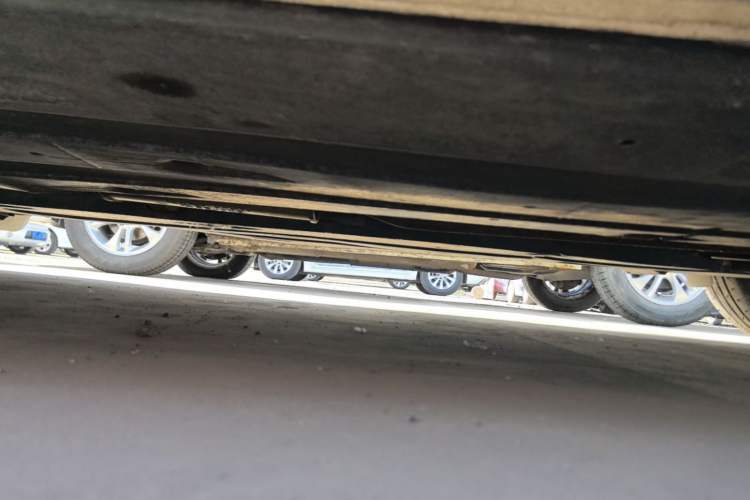 Used Hyundai Mistra 2014 1.8L Automatic Deluxe DLX Model Left Side Sill