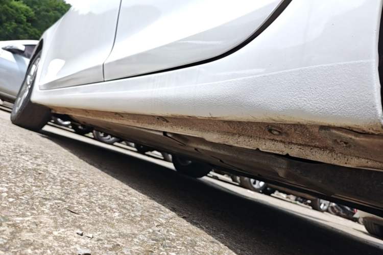 Used Hyundai Mistra 2014 1.8L Automatic Smart GLS Left Side Sill