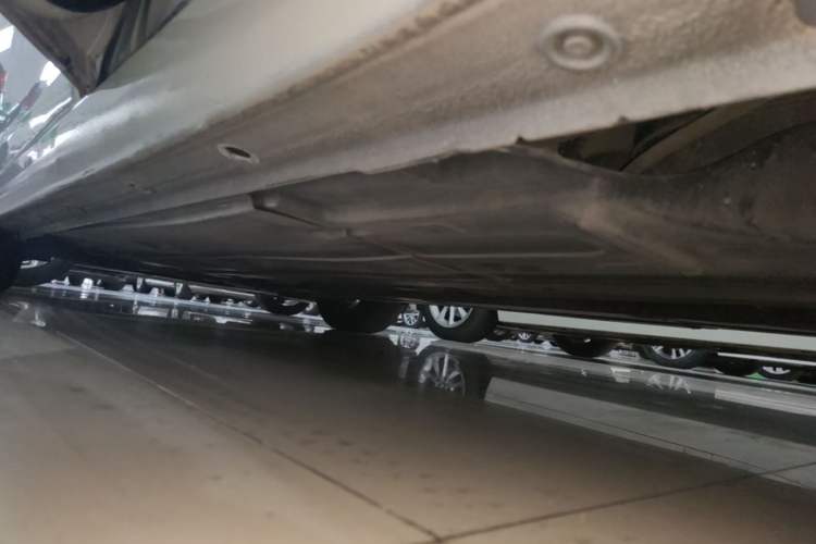 Used Hyundai Mistra 2014 1.8L Automatic Smart GLS Left Side Sill