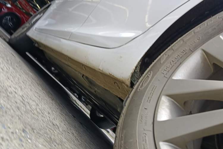 Used Hyundai Mistra 2014 1.8L Automatic Smart GLS Left Side Sill