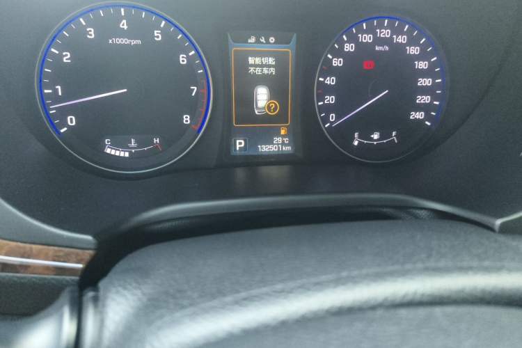 Used Hyundai Mistra 2014 1.8L Automatic Deluxe DLX Model Odometer Close Up