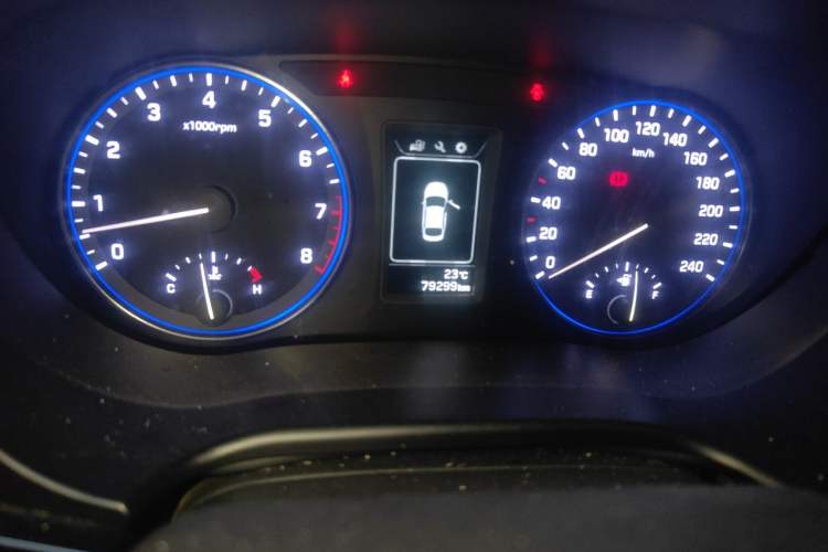 Used Hyundai Mistra 2014 1.8L Manual Comfort GL Model Odometer Close Up