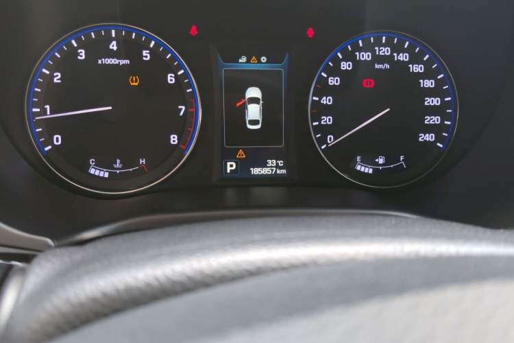 Used Hyundai Mistra 2014 1.8L Automatic Deluxe DLX Model Odometer Close Up