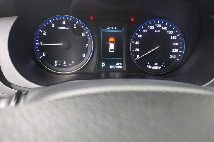 Used Hyundai Mistra 2014 1.8L Automatic Deluxe DLX Model Odometer Close Up