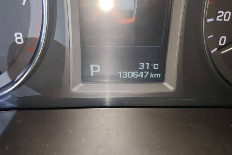 Used Hyundai Mistra 2014 1.8L Automatic Deluxe DLX Model Odometer Close Up