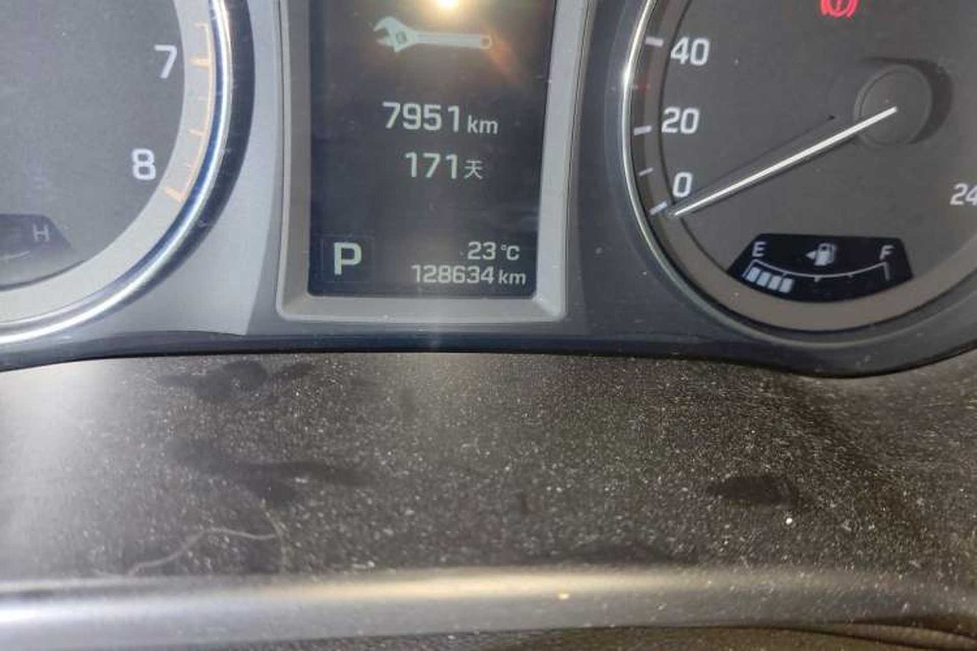 Used Hyundai Mistra 2014 1.8L Automatic Deluxe DLX Model Odometer Close Up