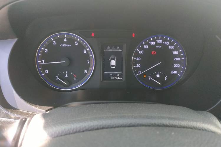 Used Hyundai Mistra 2014 1.8L Manual Comfort GL Model Odometer Close Up