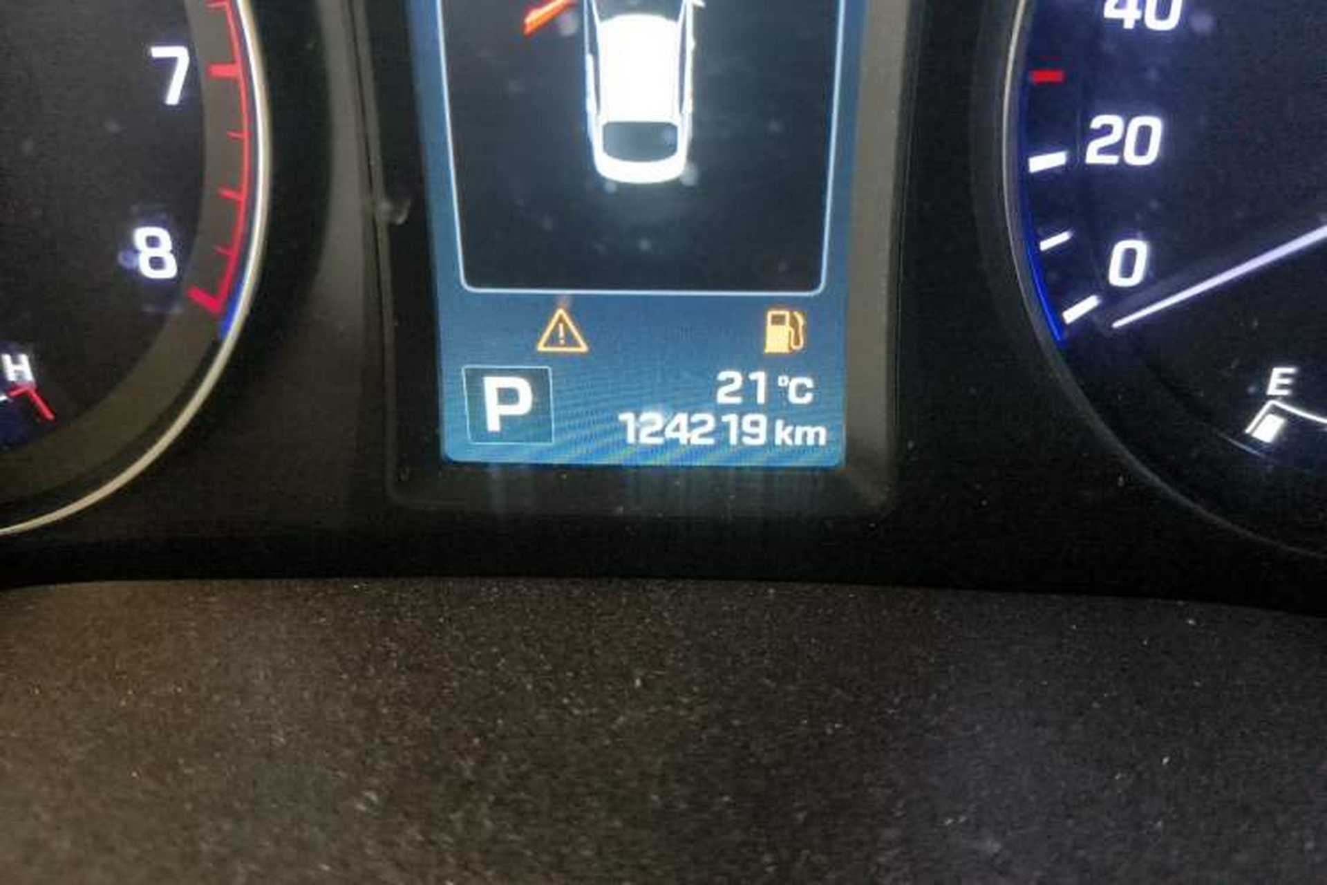 Used Hyundai Mistra 2014 1.8L Automatic Deluxe DLX Model Odometer Close Up