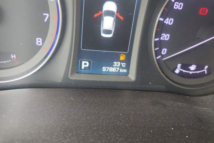 Used Hyundai Mistra 2014 1.8L Automatic Deluxe DLX Model Odometer Close Up