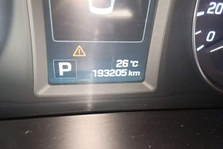 Used Hyundai Mistra 2014 1.8L Automatic Deluxe DLX Model Odometer Close Up