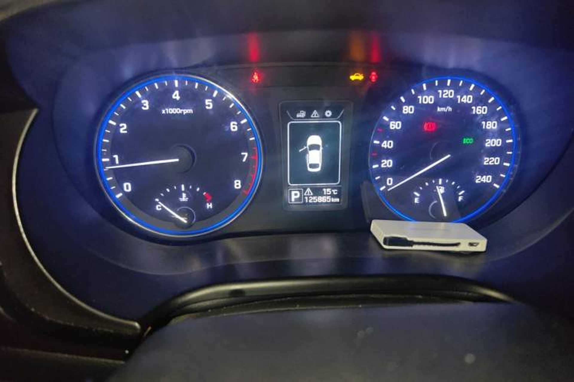 Used Hyundai Mistra 2014 1.8L Automatic Smart GLS Odometer Close Up