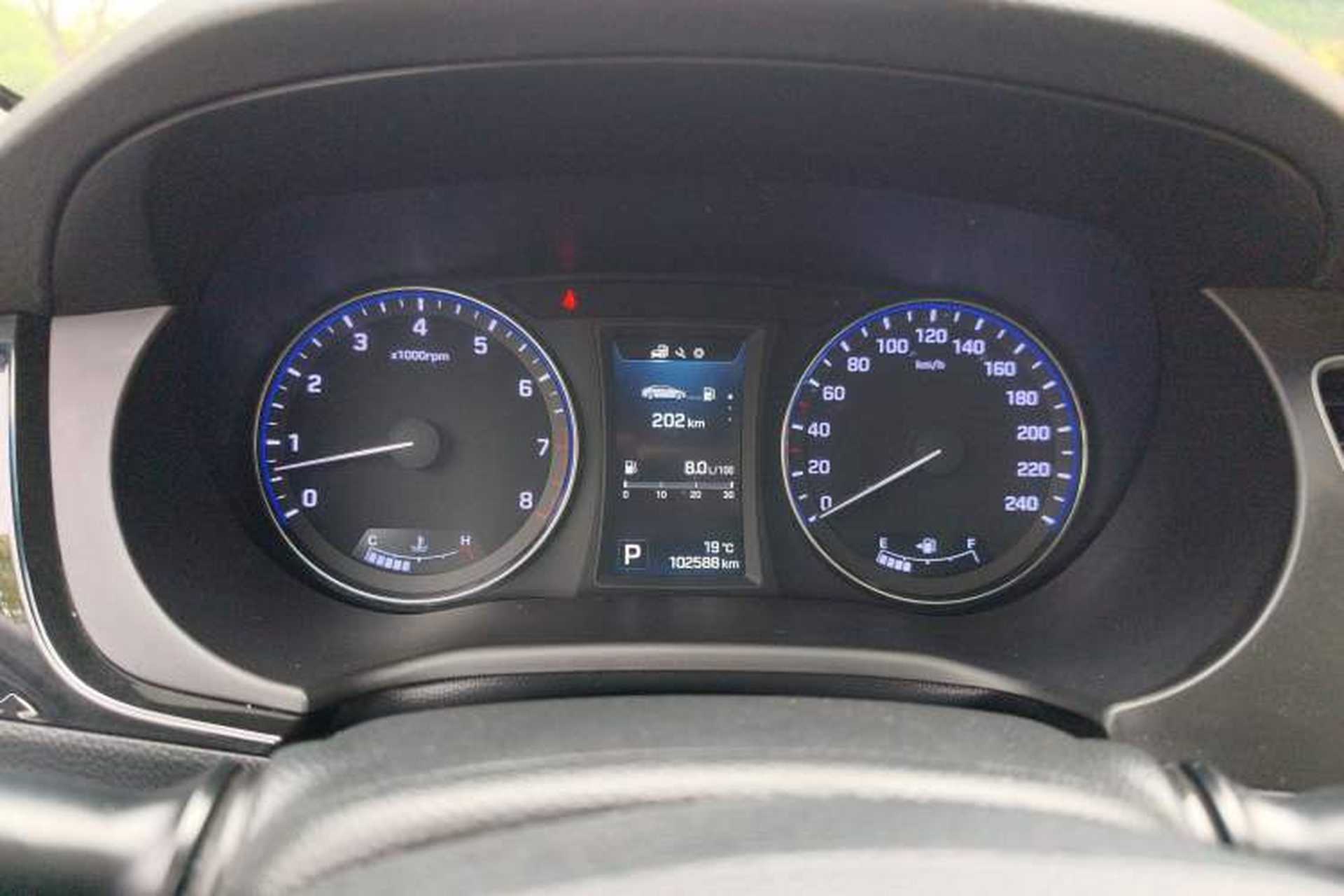 Used Hyundai Mistra 2014 1.8L Automatic Deluxe DLX Model Odometer Close Up