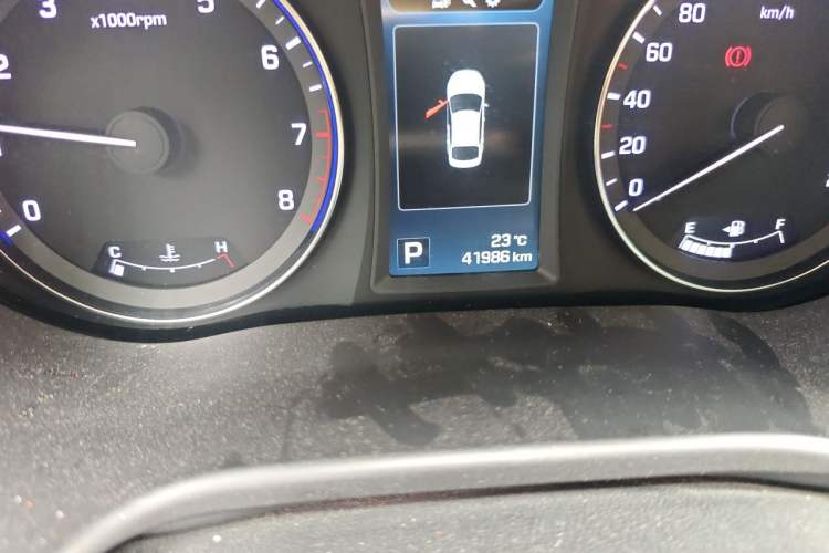 Used Hyundai Mistra 2014 1.8L Automatic Deluxe DLX Model Odometer Close Up