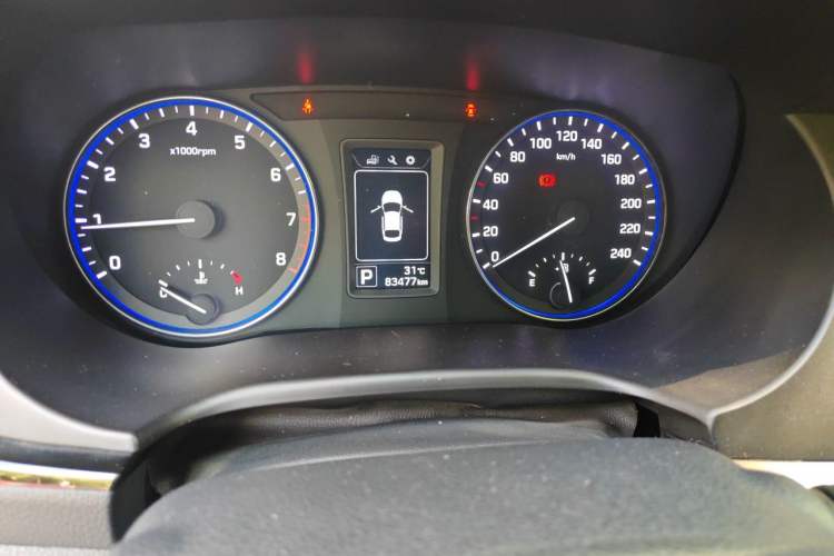 Used Hyundai Mistra 2014 1.8L Automatic Smart GLS Odometer Close Up