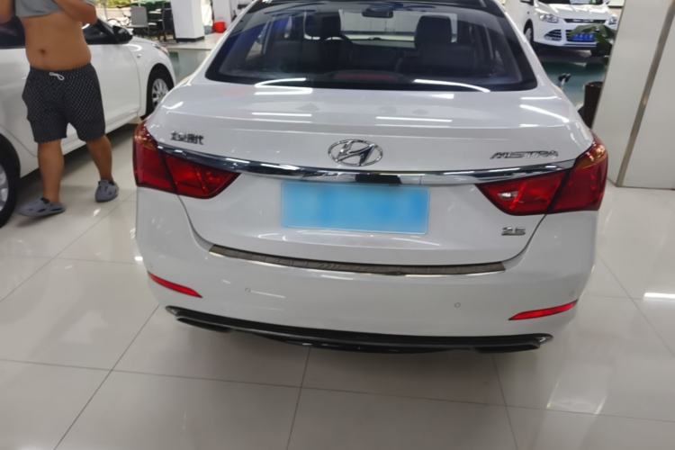 Used Hyundai Mistra 2014 1.8L Automatic Smart GLS Rear