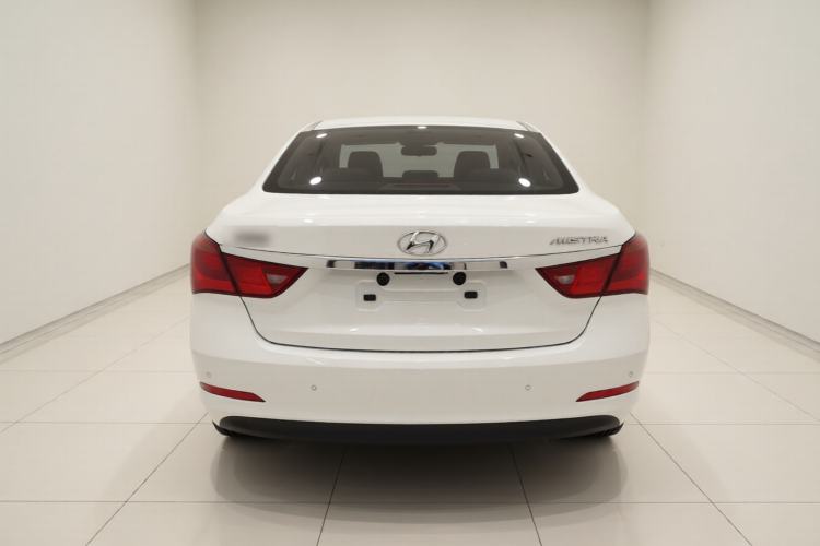 Used Hyundai Mistra 2014 1.8L Automatic Smart GLS Rear