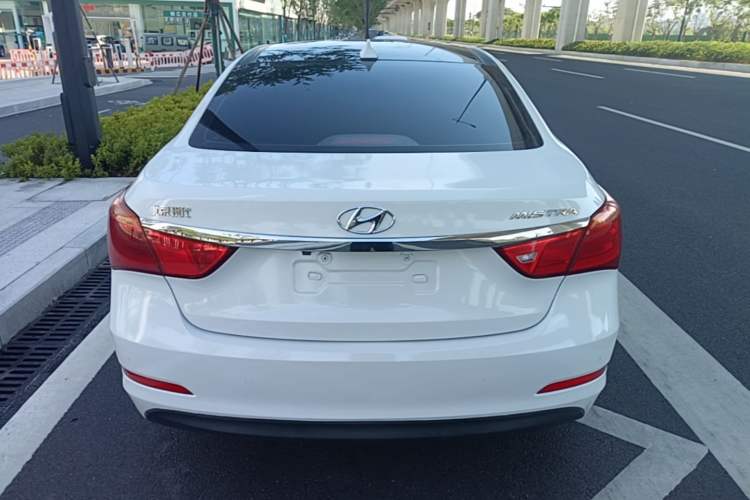 Used Hyundai Mistra 2014 1.8L Automatic Smart GLS Rear