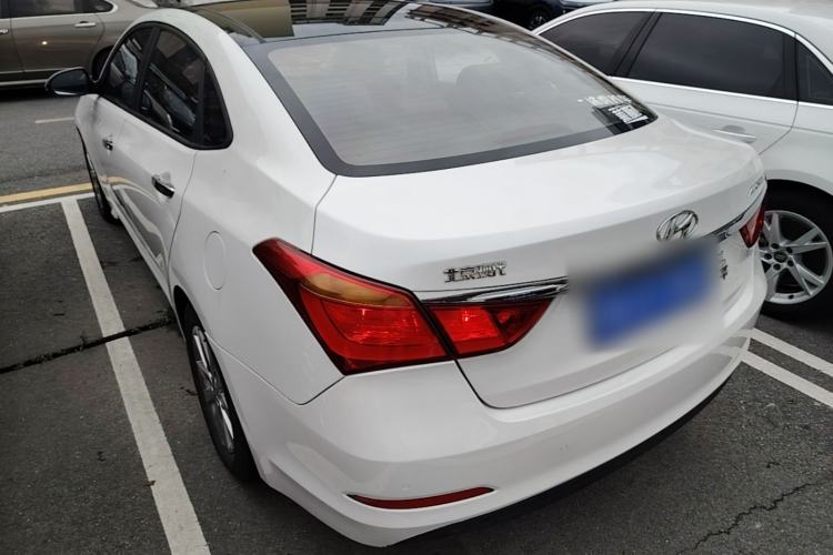 Used Hyundai Mistra 2014 1.8L Automatic Smart GLS Rear Left 45 Deg
