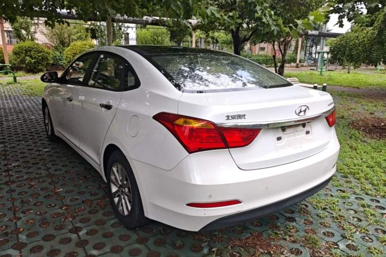Used Hyundai Mistra 2014 1.8L Automatic Smart GLS Rear Left 45 Deg