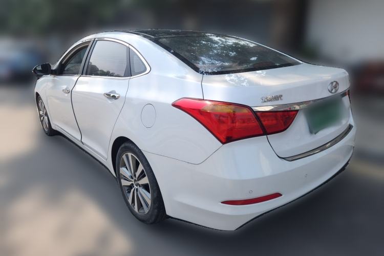 Used Hyundai Mistra 2014 1.8L Automatic Deluxe DLX Model Rear Left 45 Deg