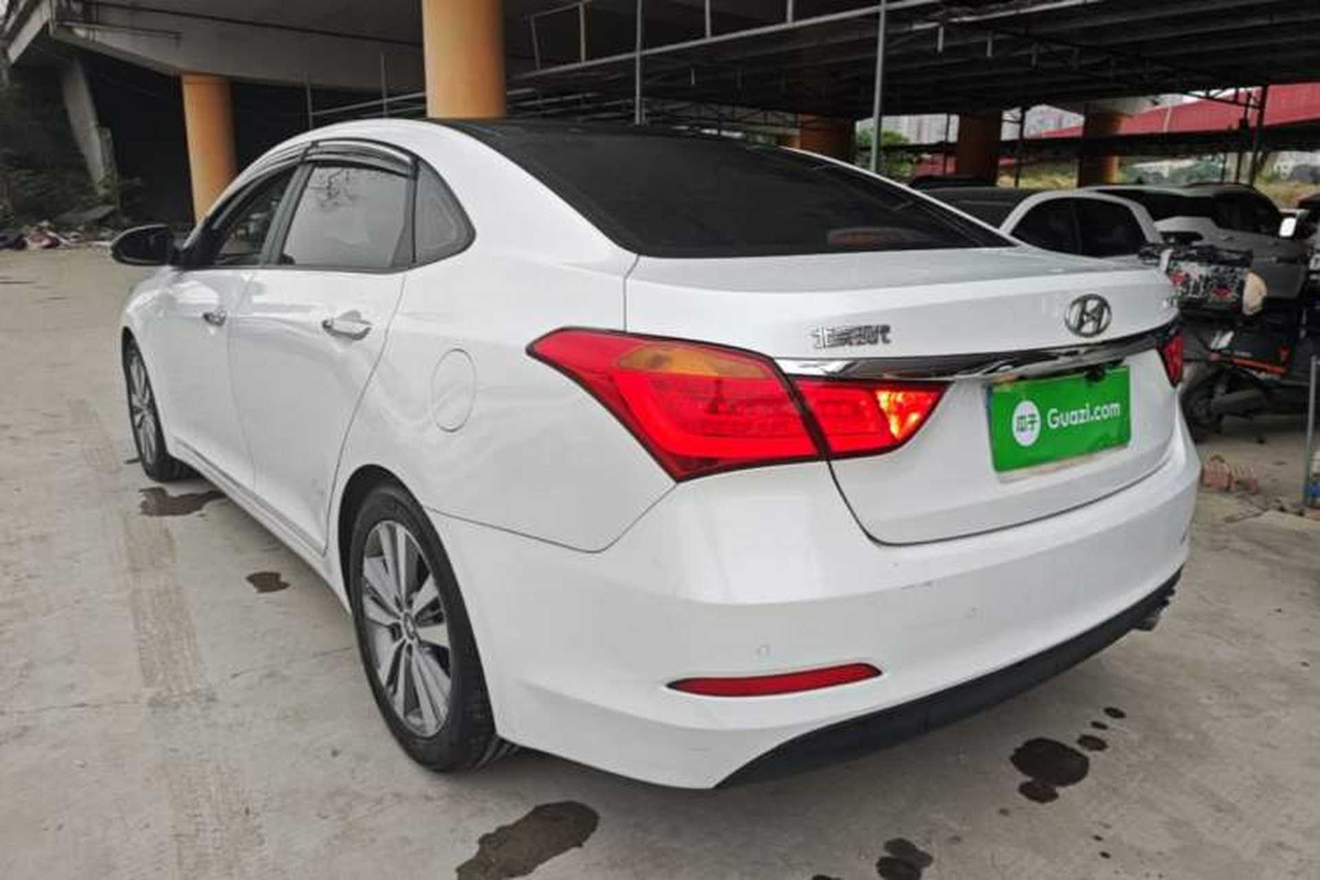 Used Hyundai Mistra 2014 1.8L Automatic Deluxe DLX Model Rear Left 45 Deg