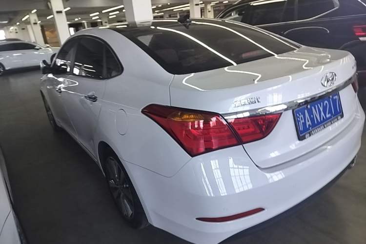 Used Hyundai Mistra 2014 1.8L Automatic Deluxe DLX Model Rear Left 45 Deg