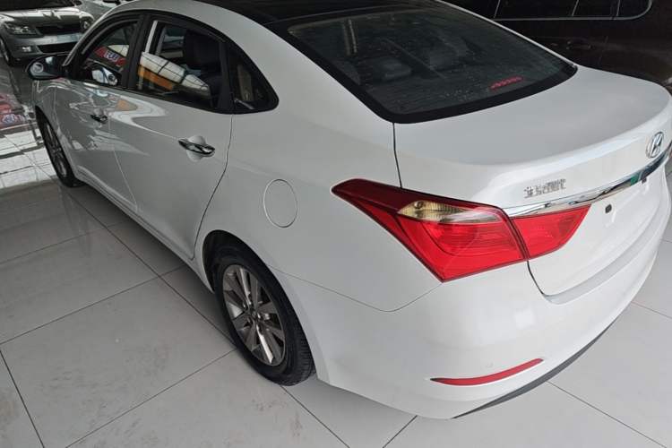 Used Hyundai Mistra 2014 1.8L Automatic Smart GLS Rear Left 45 Deg