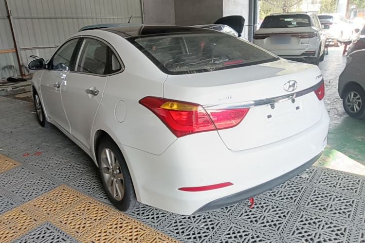 Used Hyundai Mistra 2014 1.8L Automatic Smart GLS Rear Left 45 Deg